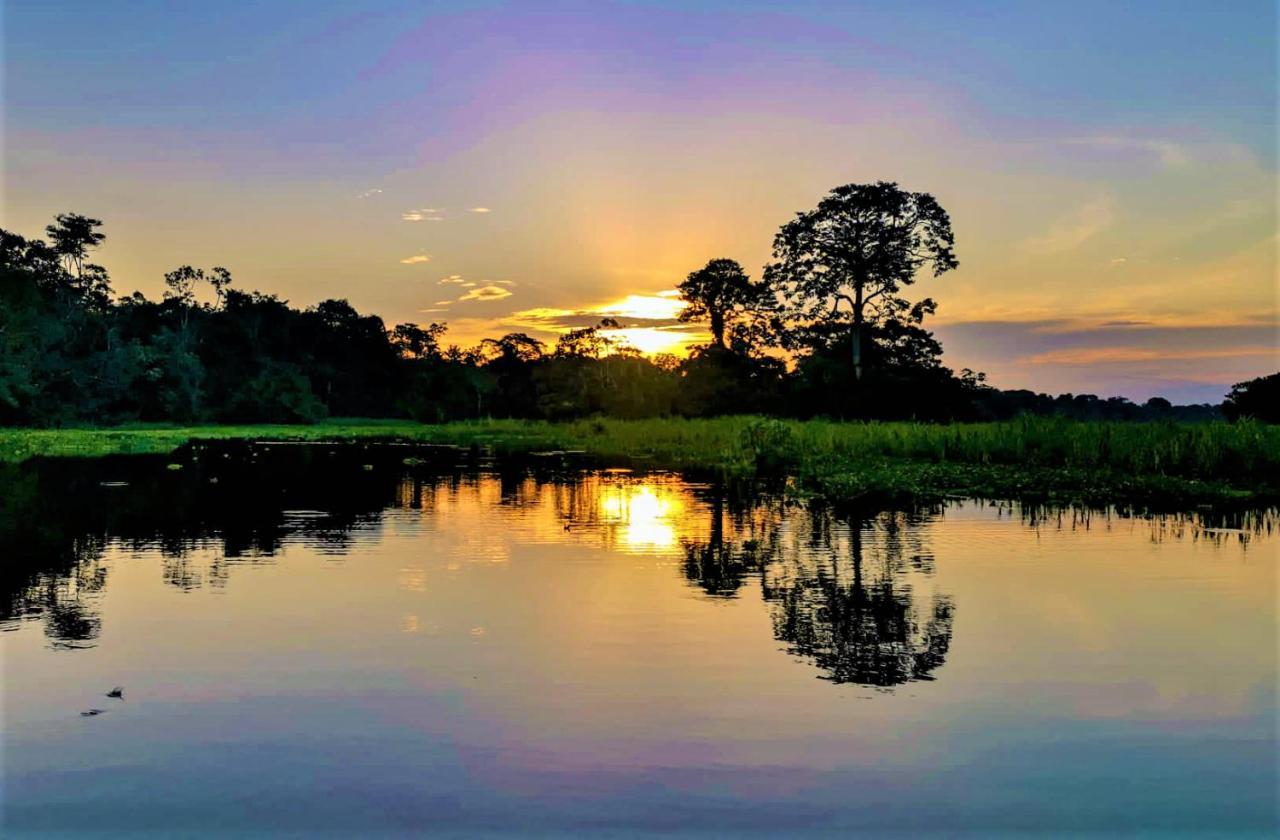 Grand Amazon Lodge And Tours Paraíso Екстериор снимка